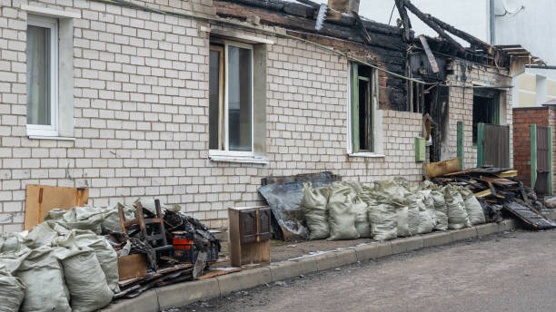 24/7 Emergency Fire Damage Removal experts in Altadena, CA
